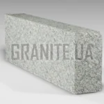 Бордюр из Симоновского серого гранита 300x150x1000 пиленый