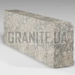 Бордюр из Юрьевского гранита 300x150x1000 пиленый