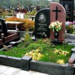 Гранитный цоколь №81-001