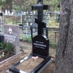 Памятник с крестом №61-005, Гранитный крест на могилу