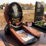 Женский памятник овальной формы №14-057