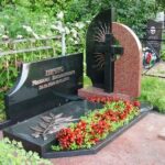 Двойной памятник на одинарное место №23-052